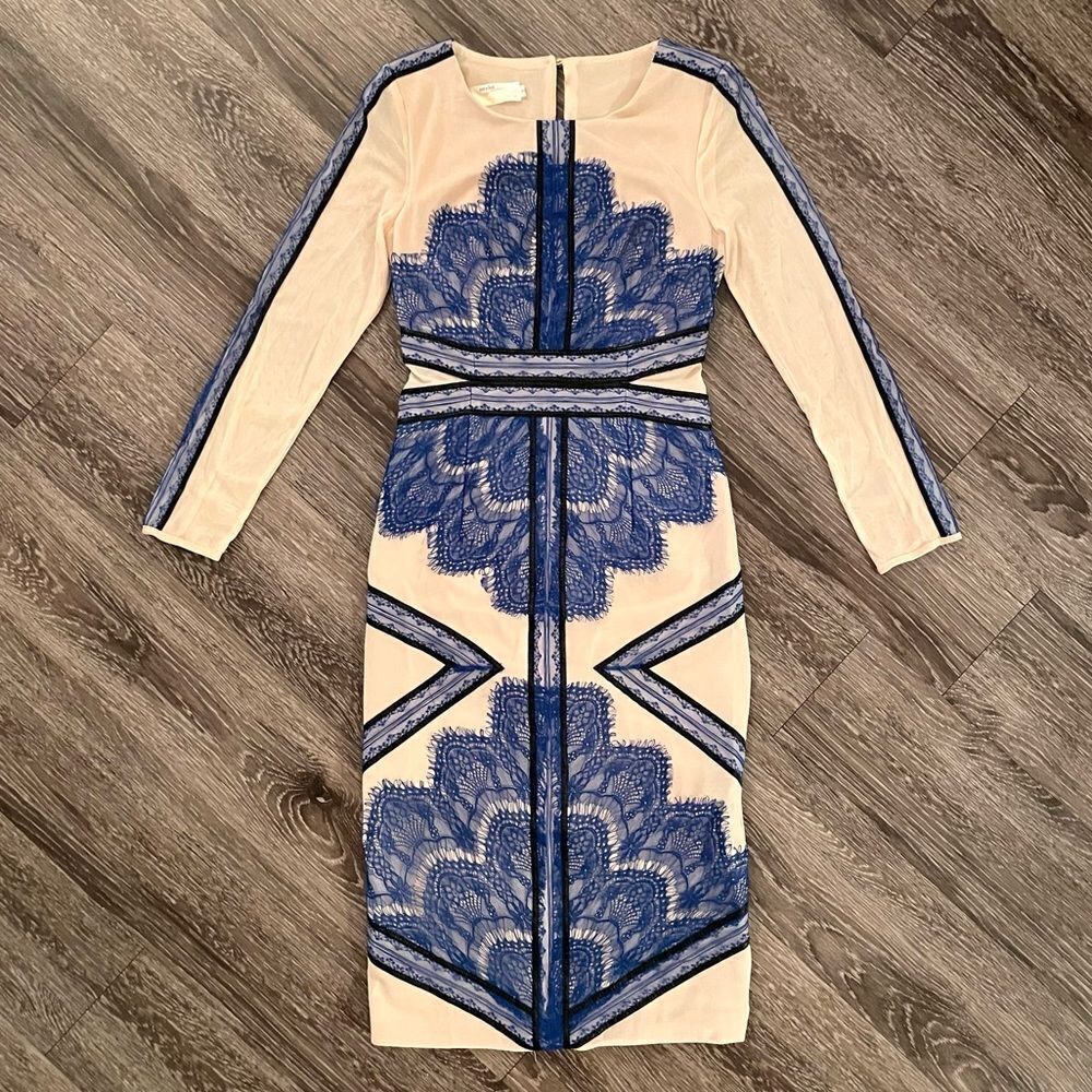 Elegant Blue and Cream Women's Dress